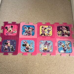 Disney Minnie Mouse Pink and Purple Puzzle Mat